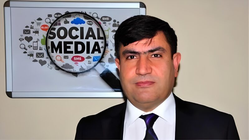 İlk, orta ve lise eğitimini memleketinde yapan Mahmut Ay, kazandığı