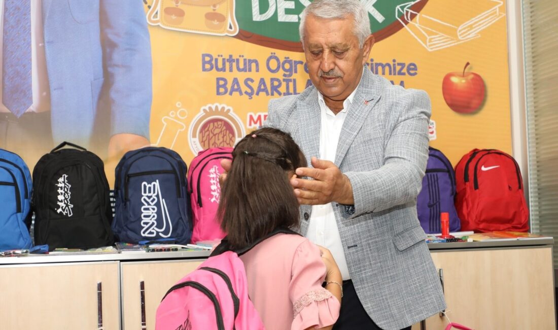 Afyonkarahisar Belediyesi yeni eğitim-öğretim yılı ile birlikte her sene olduğu