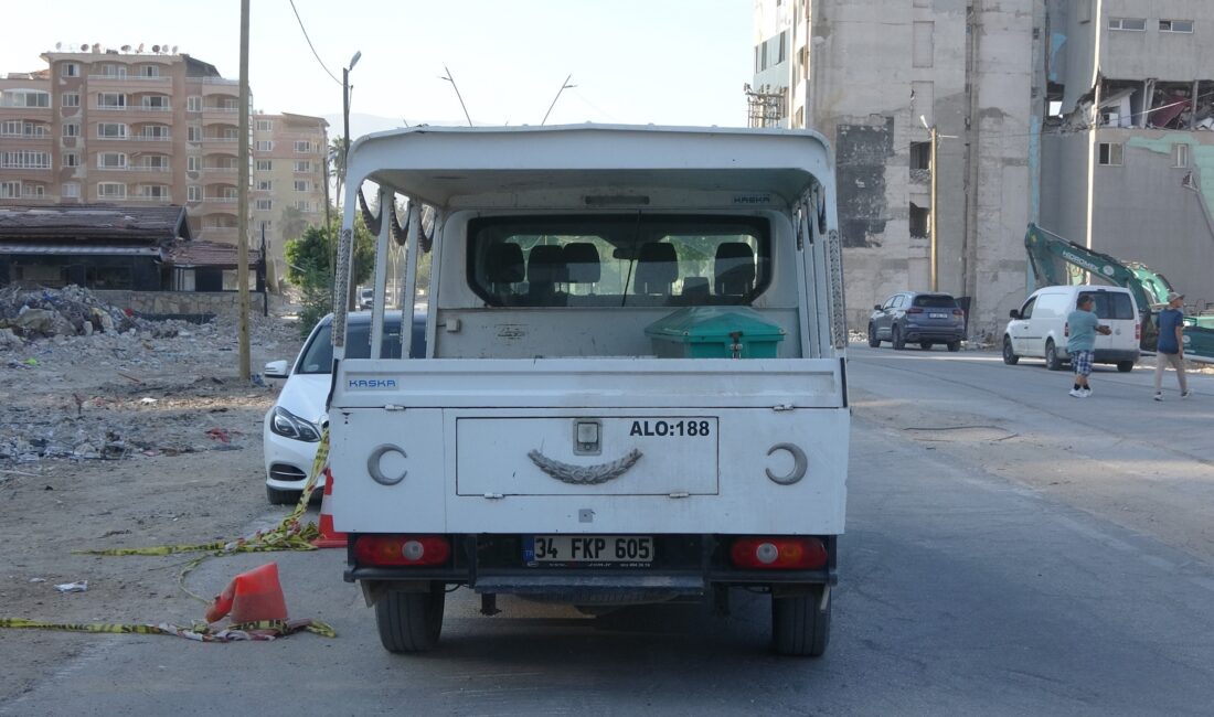 Asrın felaketinin yaşandığı Hatay’da 215. günde enkaz içerisinde ceset çıktı.