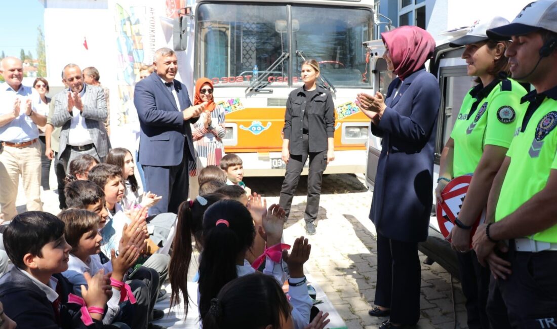 Afyonkarahisar’ın Sinanpaşa ilçesine bağlı Güney Kasabasında Güney İlkokulu ile Güney