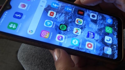 Prof. Dr. Vefik Arıca, “Tuvalete telefonla girmek klozet kapağına çıplak