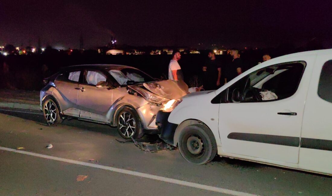 Bursa’nın İnegöl ilçesinde iki aracın kafa kafaya çarpıştığı kazada 2’si