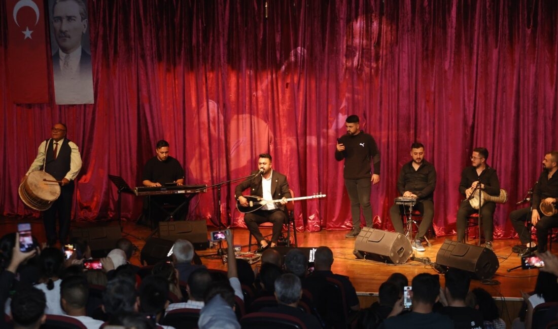 Sincan Belediyesi gönüllere taht kuran “Bozkırın Tezenesi” büyük ozan Neşet