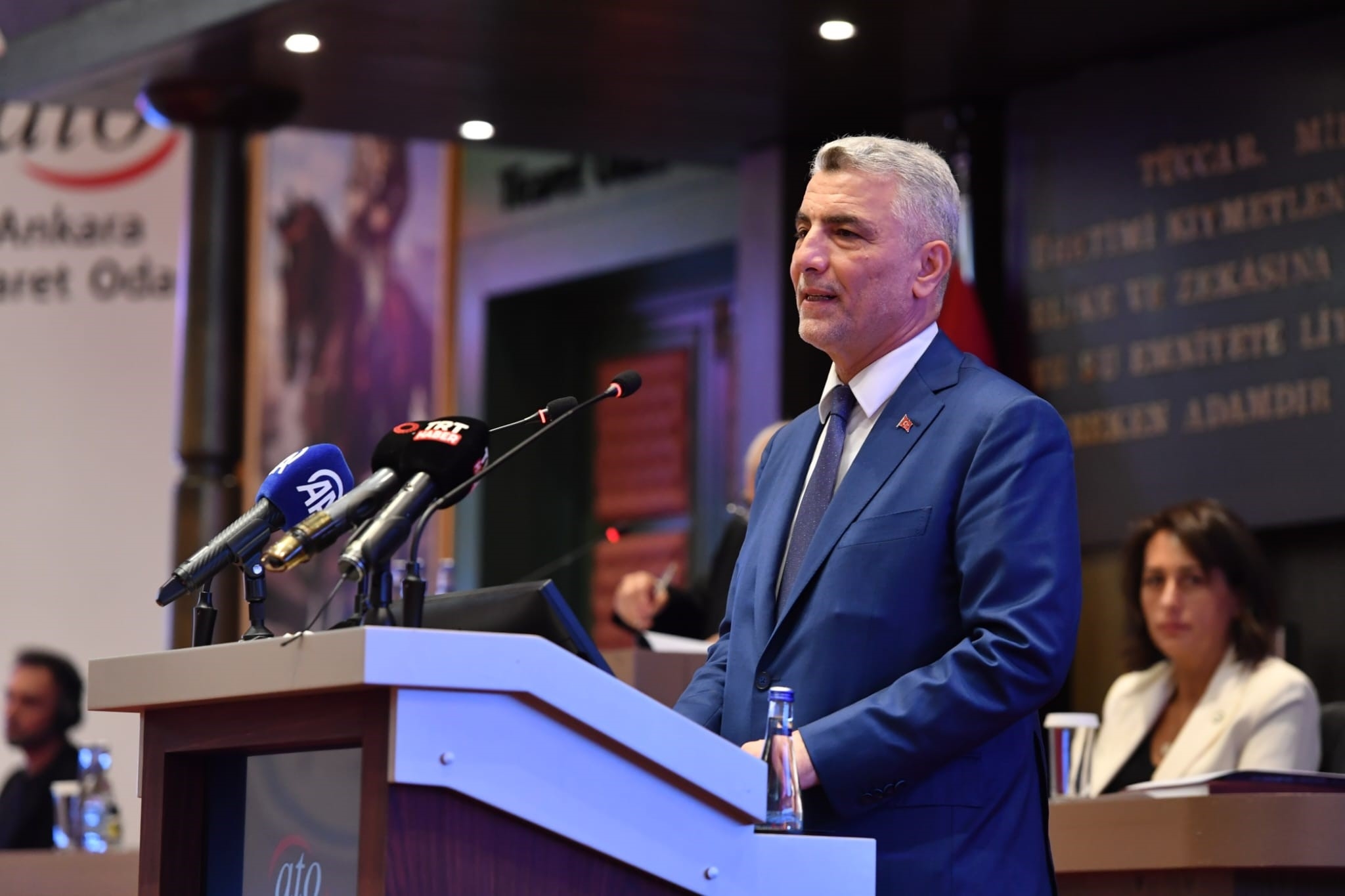 Ticaret Bakanı Ömer Bolat, ikinci el araç piyasasına ilişkin, “Sahte
