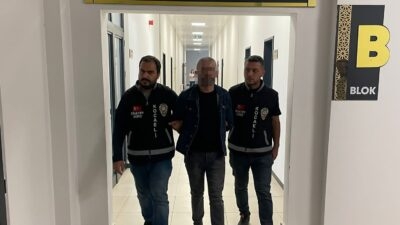 Kocaeli’de bir kişiyi silahla, diğerini ise kesici aletle yaralayarak kayıplara