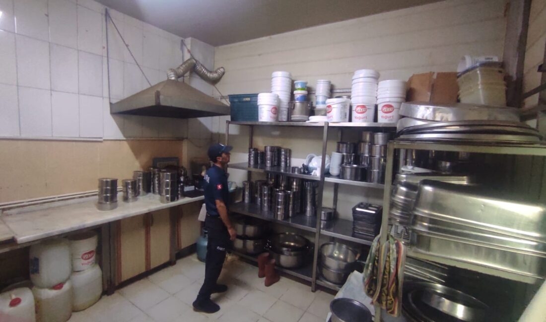 Afyonkarahisar’ın Sandıklı ilçesinde faaliyet gösteren bütün lokanta ve fastfood işletmelerine