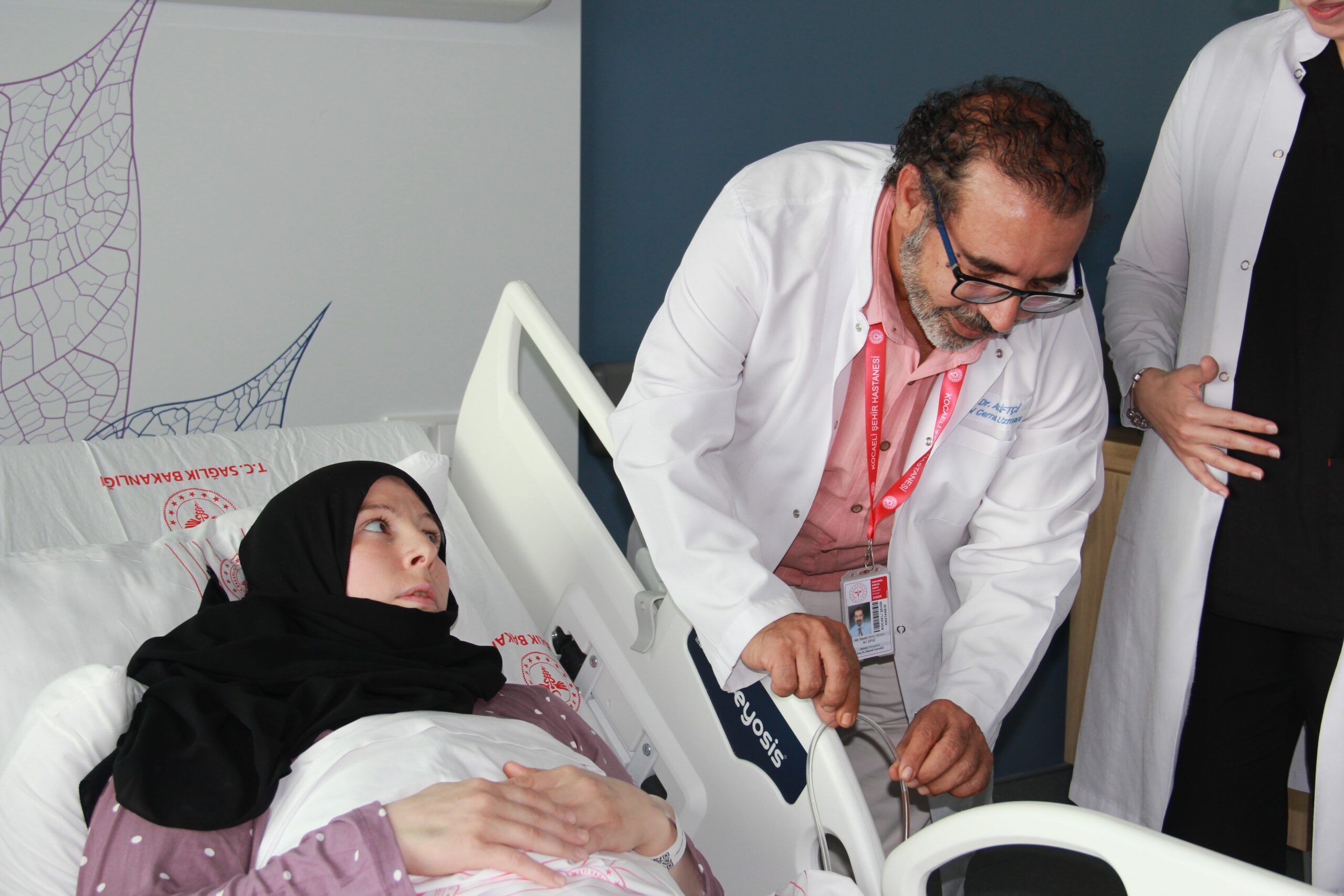 Kocaeli’de hamile olduğunu düşünen ve yaşadığı ağrılar sebebiyle hastaneye başvuran
