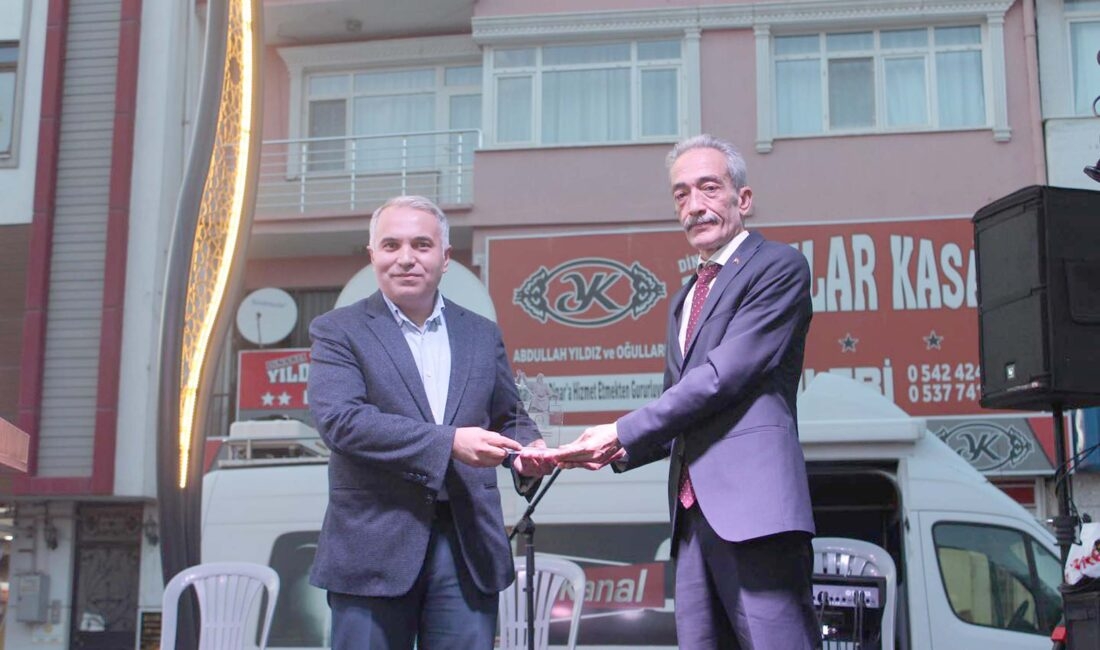 Ahilik Haftası kutlamaları kapsamında Dinar ilçesinde program düzenlendi. Dinar’da ilk