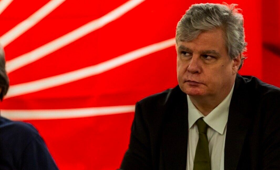Prof. Dr. Örsan Öymen, CHP Genel Başkan adayı olduğunu açıkladı.