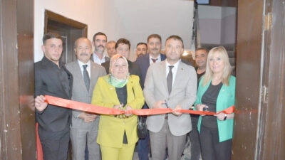 MHP Bolvadin İlçe Başkanlığı’nın yeni hizmet binası dualarla açıldı. Açılış