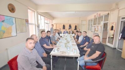 Sandıklı’da belediye zabıta ekipleri, gıda işletmelerine yönelik denetim yaptı. Sandıklı