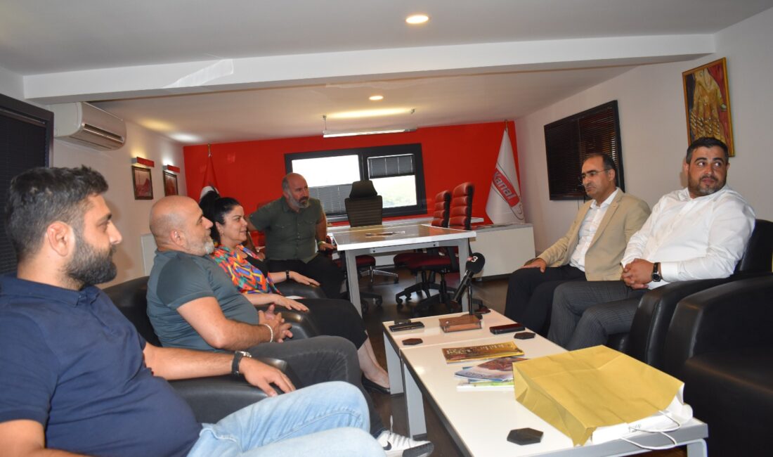   AK Parti Afyonkarahisar Milletvekili Hasan Arslan, Megabirlik’i ziyaret etti.
