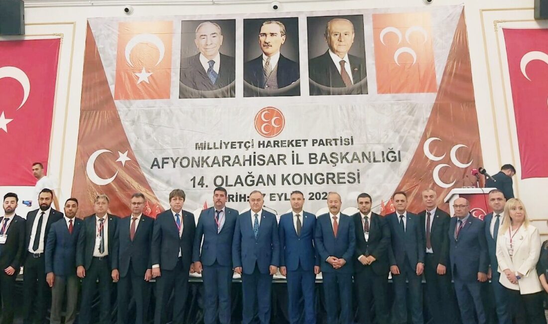 Kongrede konuşan Milletvekili Mehmet Taytak, yerel seçime yönelik değerlendirmelerde bulunarak