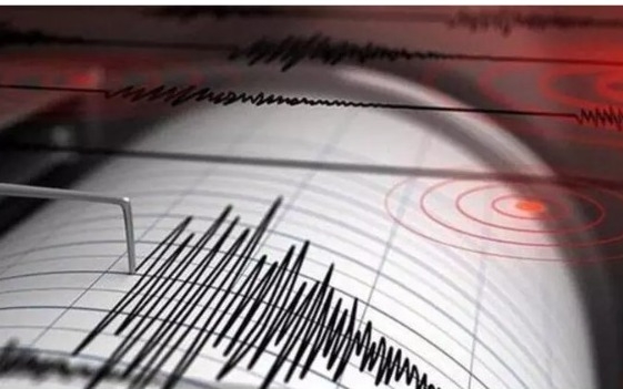 SON DAKİKA: Kütahya’da 21:50 sularında 4.0 büyüklüğünde deprem oldu.