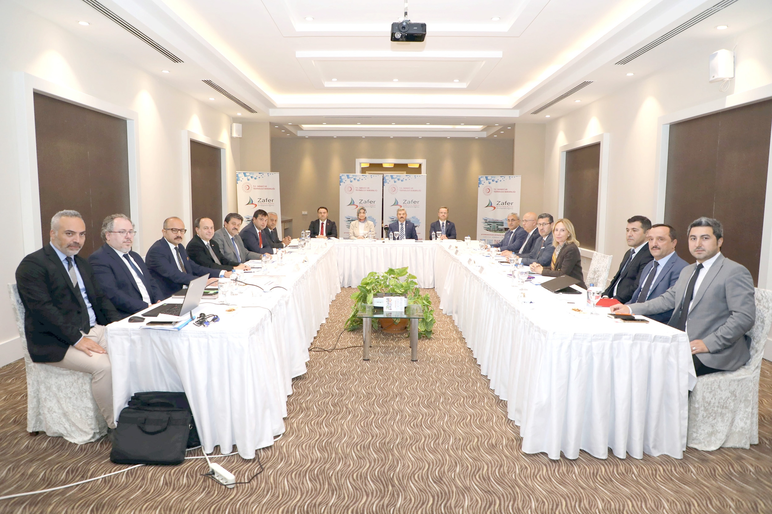 Zafer Kalkınma Ajansı’nın 2023-03 sayılı Yönetim Kurulu Toplantısı, Afyonkarahisar’da gerçekleştirildi.