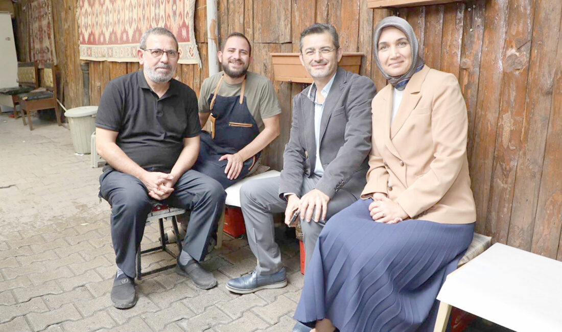 Afyonkarahisar’ın meşhur esnaf lokantası Aşçı Bacaksız’da vali yardımcıları ile bir