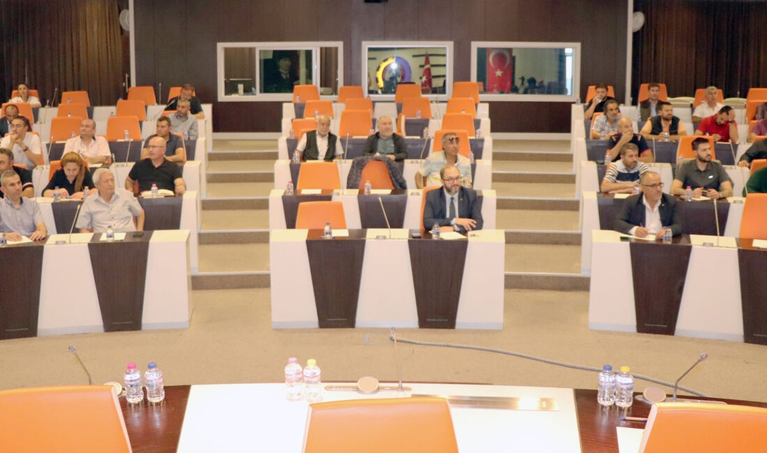 ATSO tarafından düzenlenen Müşterek Meslek Komitesi Toplantısı’nda konuşan ATSO Yönetim