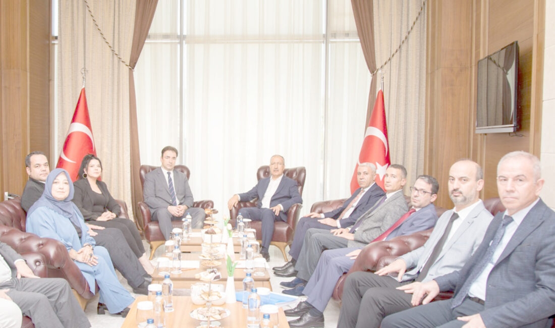 Basın İlan Kurumu Genel Müdürü Cavit Erkılınç, Afyonkarahisar’da hizmet veren