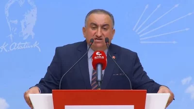 Ünal Karahasan, parti Genel Merkezi’nde düzenlediği basın toplantısında CHP Genel