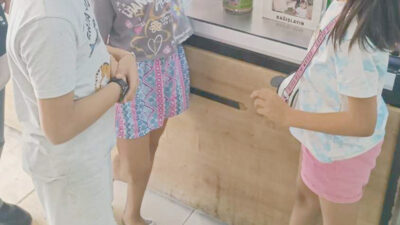   Afyonkarahisar’da Selçuklu Mahallesi’nde oturan dört öğrenci kendi yaptıkları kek