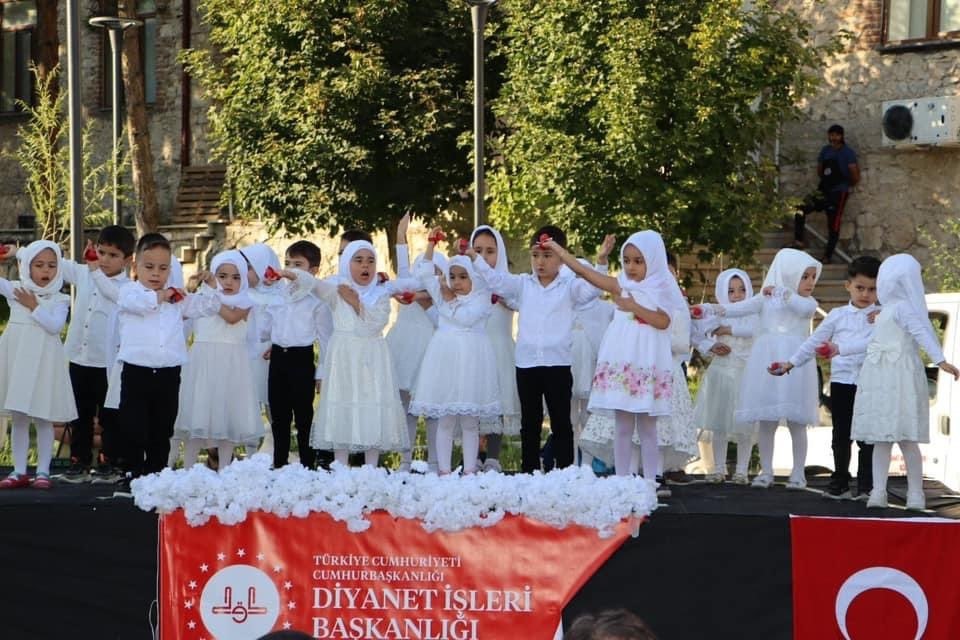 AFYONKARAHİSAR EMİRDAĞ İLÇESİNDE 4-6 YAŞ ARASINDAKİ ÇOCUKLAR İÇİN KUR'AN KURSU