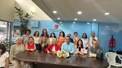 Cumhuriyet Halk Partisi İl Kadın Kolları Başkanı Emsal Gedikkaya, yaptığı