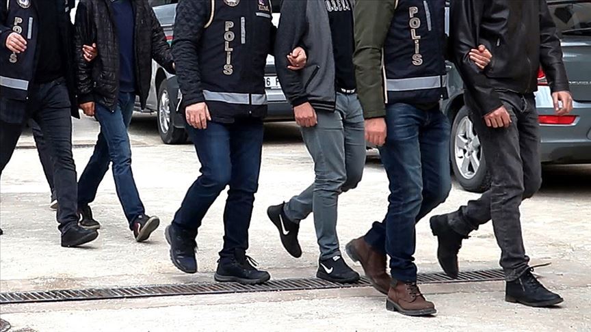 İzmir’de FETÖ/PDY soruşturmaları kapsamında, ByLock kullanıcısı olan ve örgüt ile