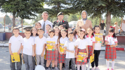 İlköğretim haftası dolayısıyla Afyonkarahisar’da açılış töreni yapıldı. Törende konuşan Afyonkarahisar