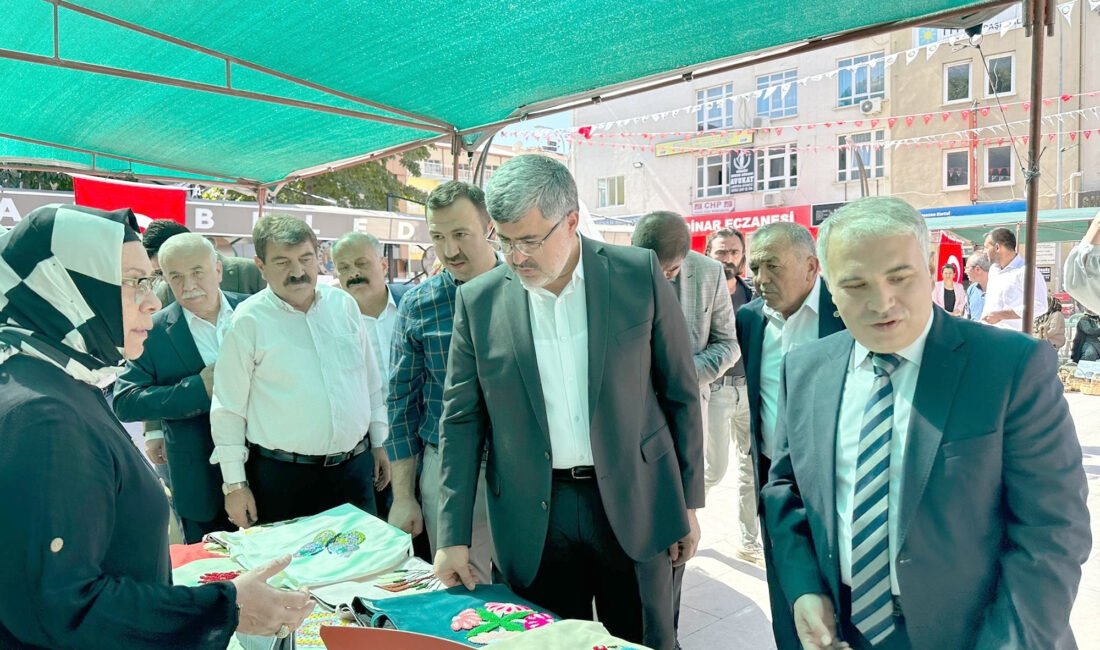 Afyonkarahisar ve ilçelerinde temaslarda bulunan AK Parti Afyonkarahisar Milletvekili Ali