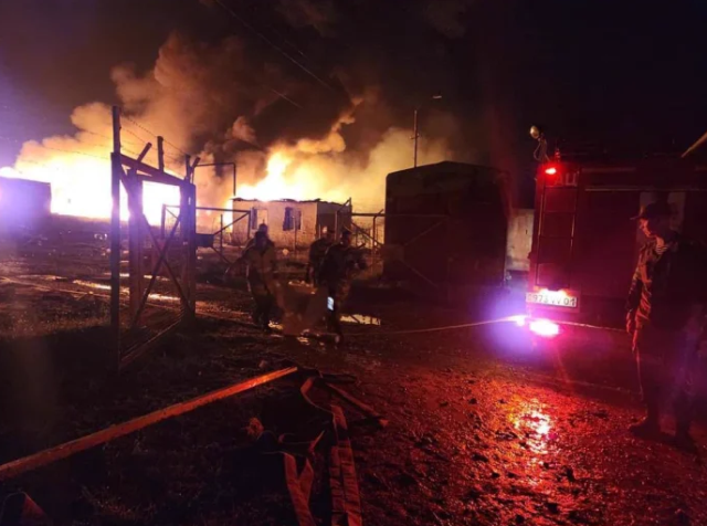 Azerbaycan’ın Hankendi kentinde dün yakıt deposunda meydana gelen patlamada can