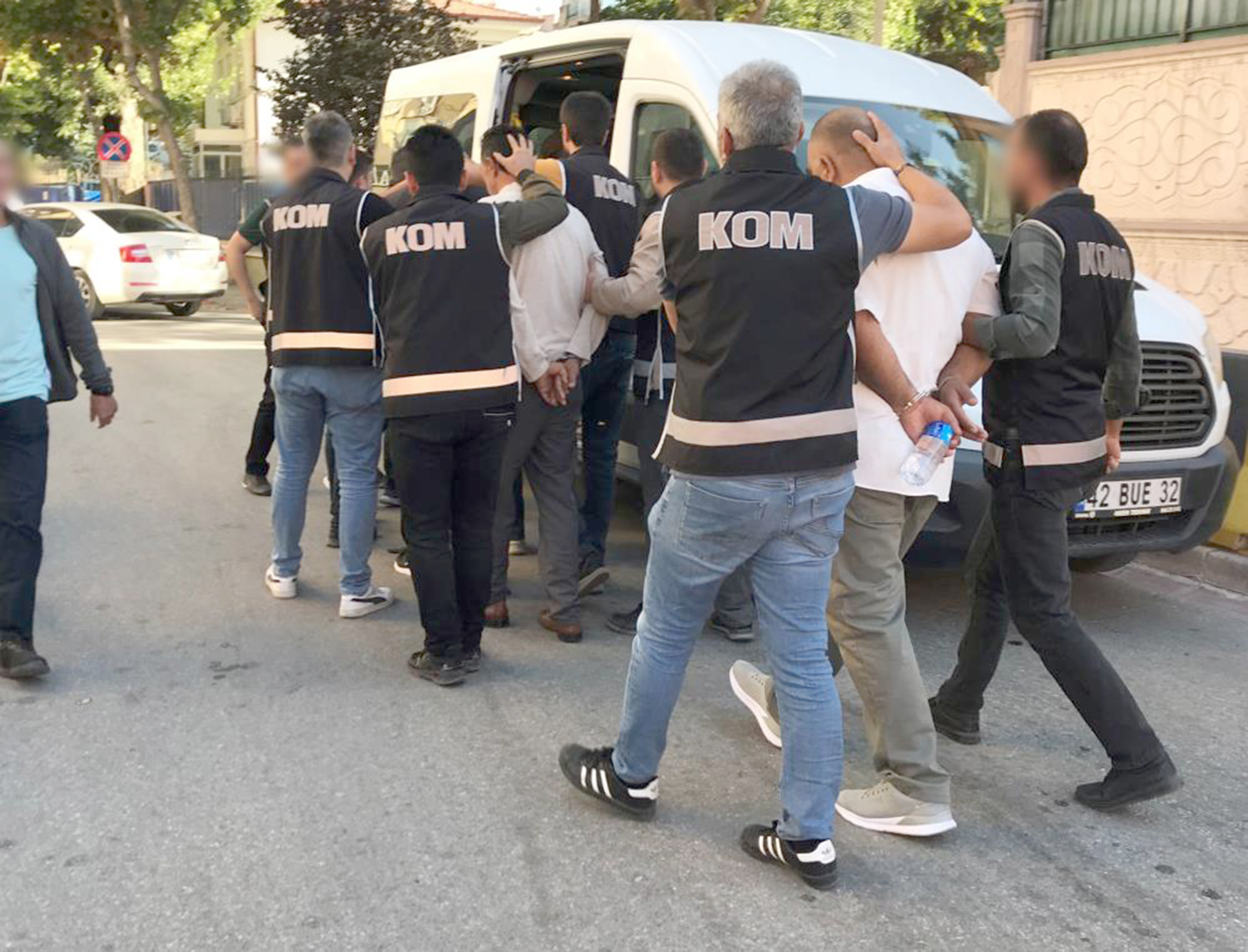Konya’da paraya ihtiyacı olanlara faizle senet karşılığında para vererek tefecilik