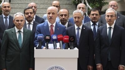 YÖK Başkanı Özvar, deprem bölgesindeki üniversitelerde tıp, diş hekimliği, sağlık