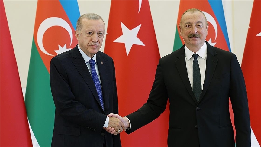 Cumhurbaşkanı Recep Tayyip Erdoğan, Azerbaycan Cumhurbaşkanı Aliyev ile telefonda görüştü.