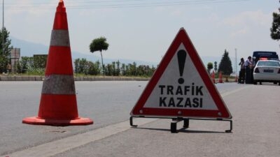 Afyonkarahisar’da kontrolden çıkarak takla atan kamyonette 5 kişi yaralandı. Kaza,