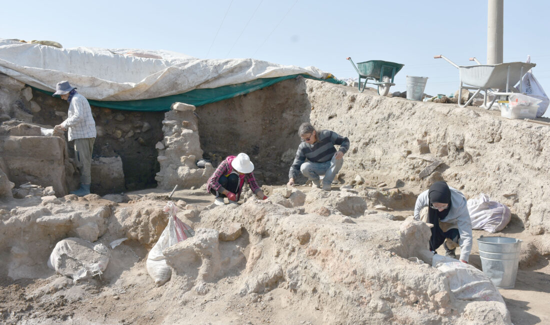 Afyonkarahisar’ın Bolvadin ilçesindeki Üçhöyük kurtarma kazısında M.Ö. 2600 ila 1400’lü