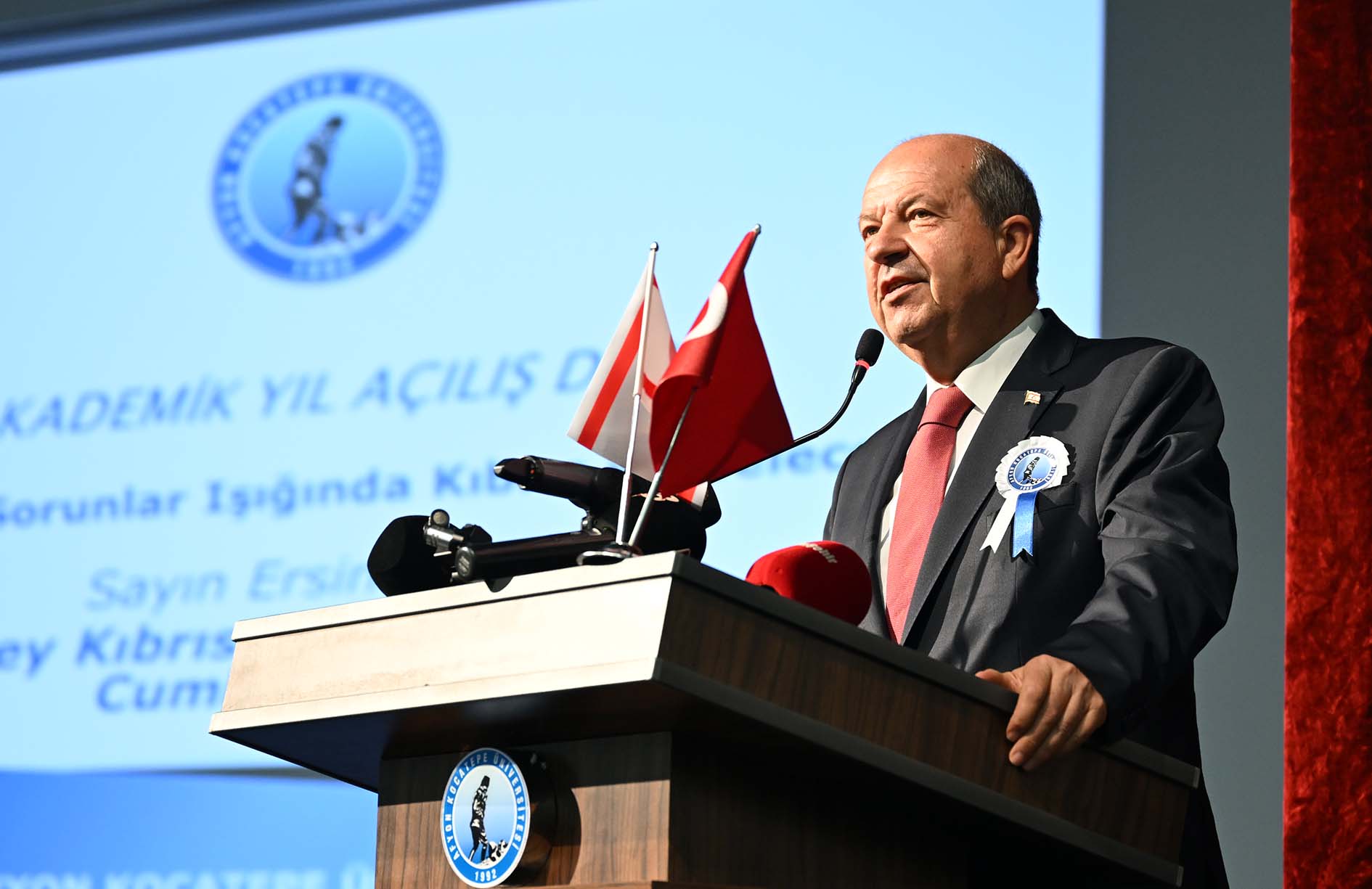 AKÜ’nün 2023-2024 Akademik Yılı Açılış Töreni’ne katılan KKTC Cumhurbaşkanı Ersin
