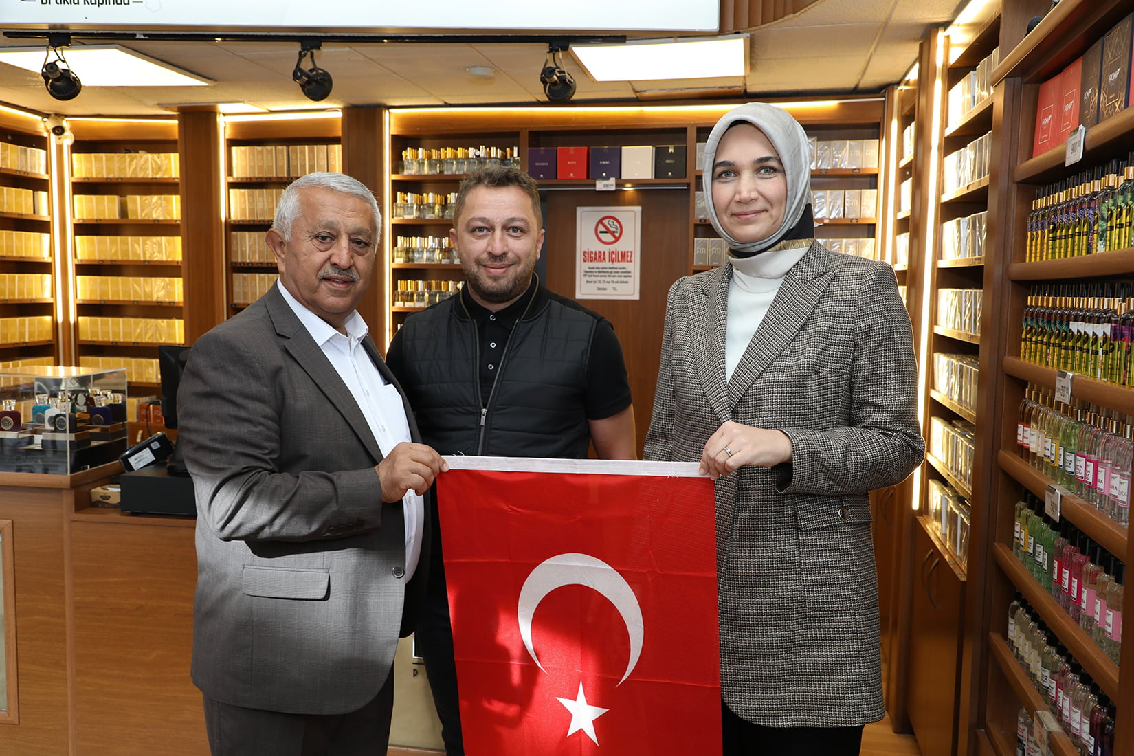 Afyonkarahisar Belediyesi, Türkiye Cumhuriyeti’nin kuruluşunun 100. yılı dolayısıyla Afyonkarahisar’ı Türk