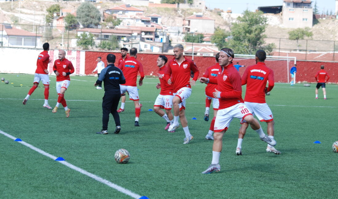 Afyonkarahisar’ın Bölgesel Amatör Lig’deki iki temsilcisinden Emirdağspor yarın kendi sahasında