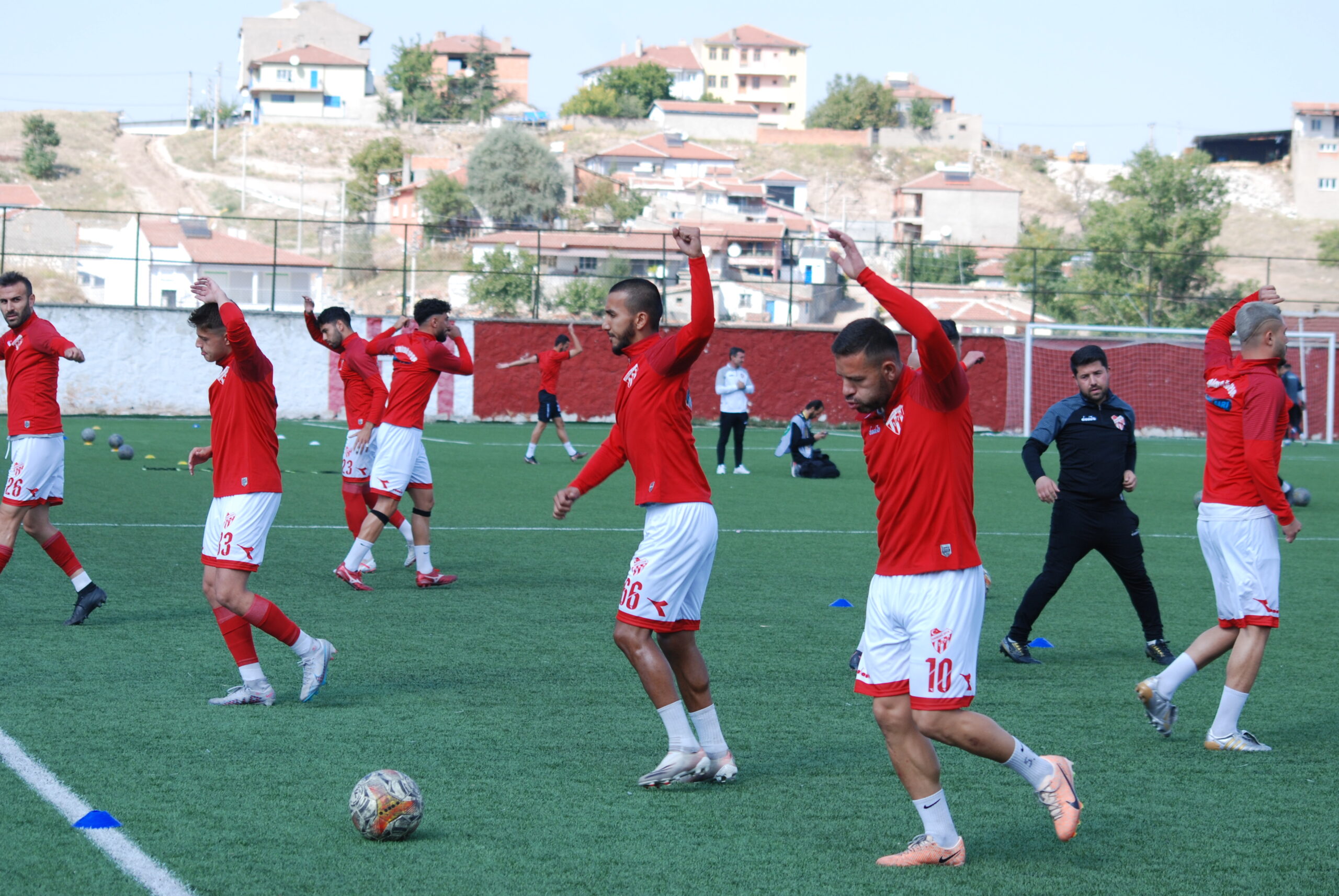 Afyonkarahisar’ı Emirdağspor ile Belediye Bolvadin Termalspor’un temsil ettiği Bölgesel Amatör