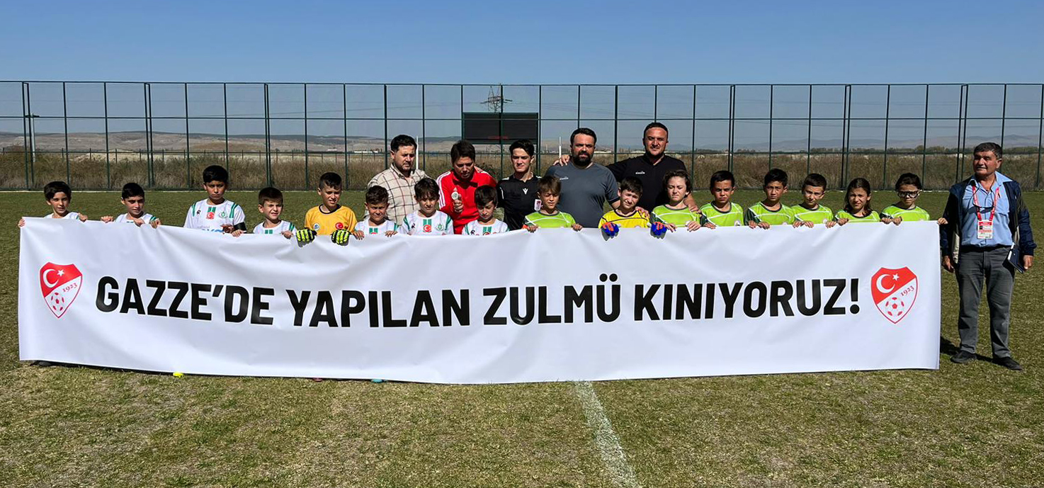 Tüm yurtta olduğu gibi Afyonkarahisar’da oynanan amatör futbol karşılaşmalarında da