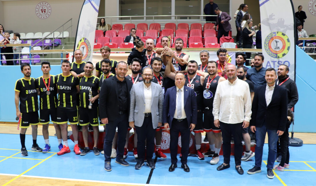 ATSO Spor Oyunları Basketbol turnuvasında Afyonkarahisar Barosu şampiyon oldu.  