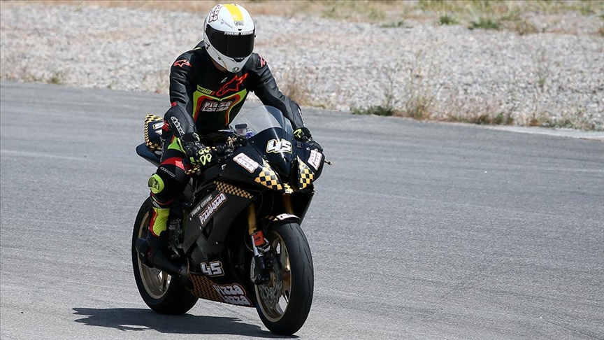 Balkan Motosiklet Birliği (BMU) Avrupa Pist Şampiyonası’nda milli motosikletçilerden Furkan
