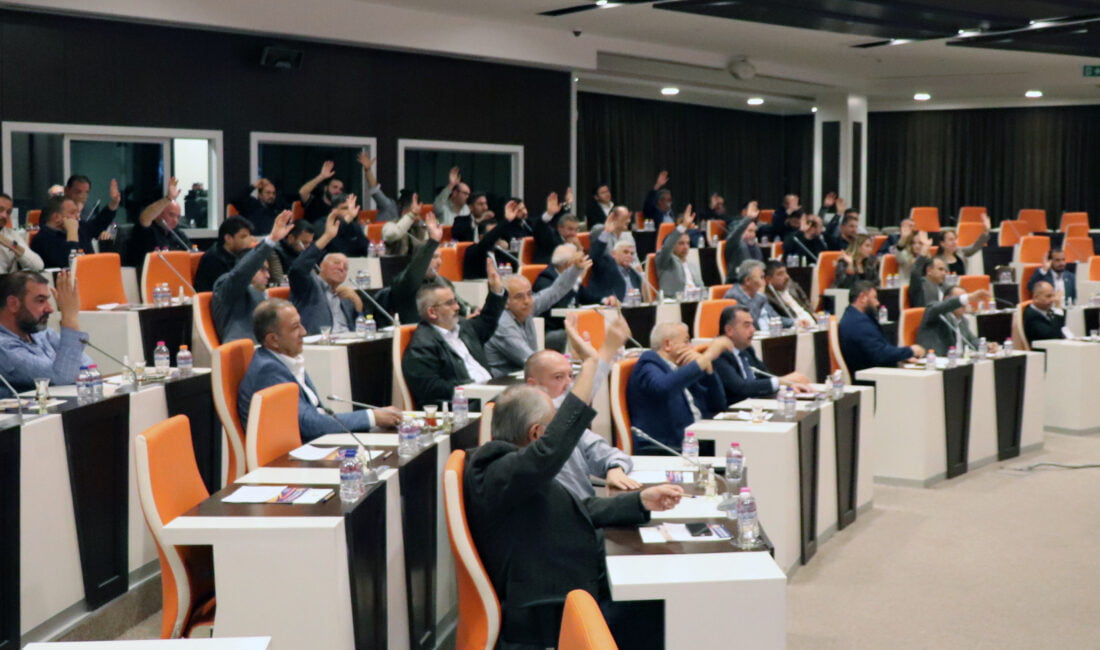 ATSO Meclisi’nin 2023 yılı Ekim ayı toplantısında konuşan ATSO Meclis