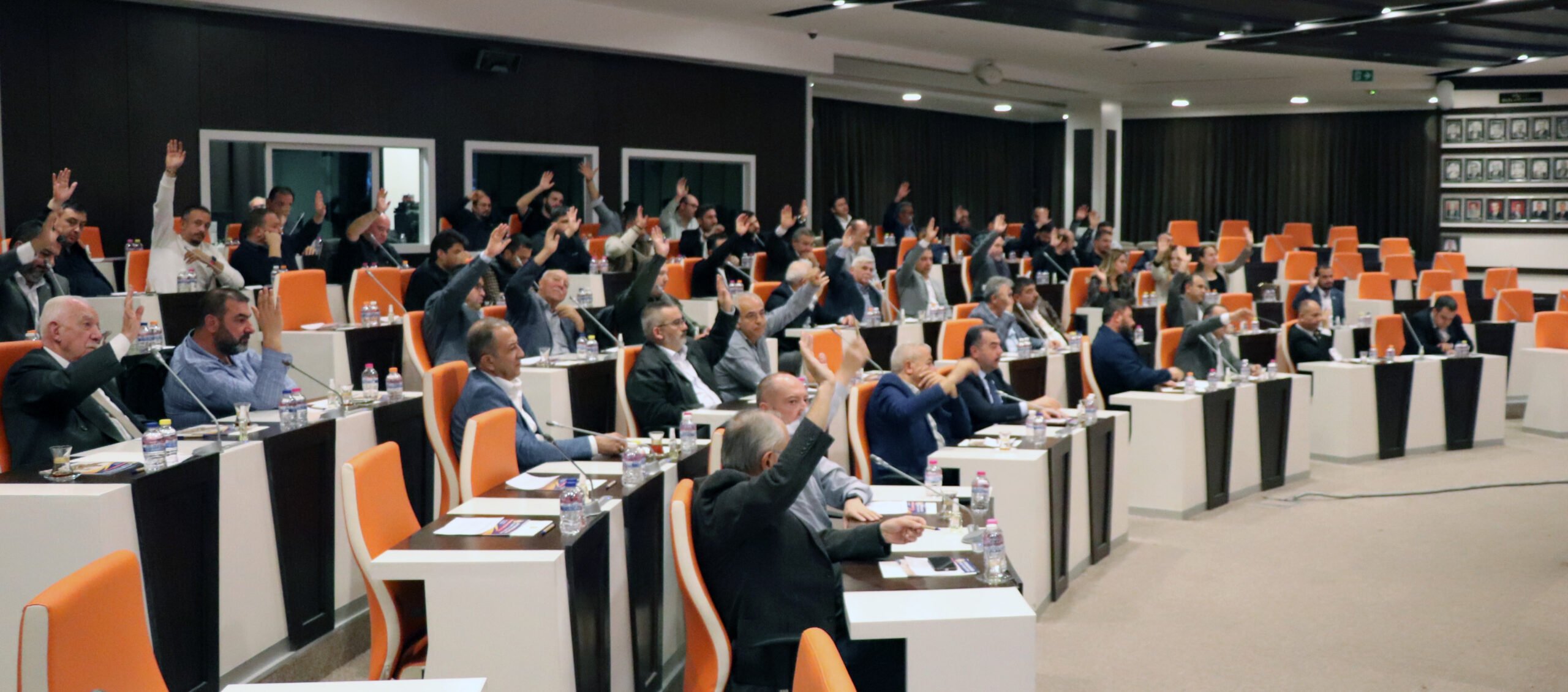 ATSO Meclisi’nin 2023 yılı Ekim ayı toplantısında konuşan ATSO Meclis