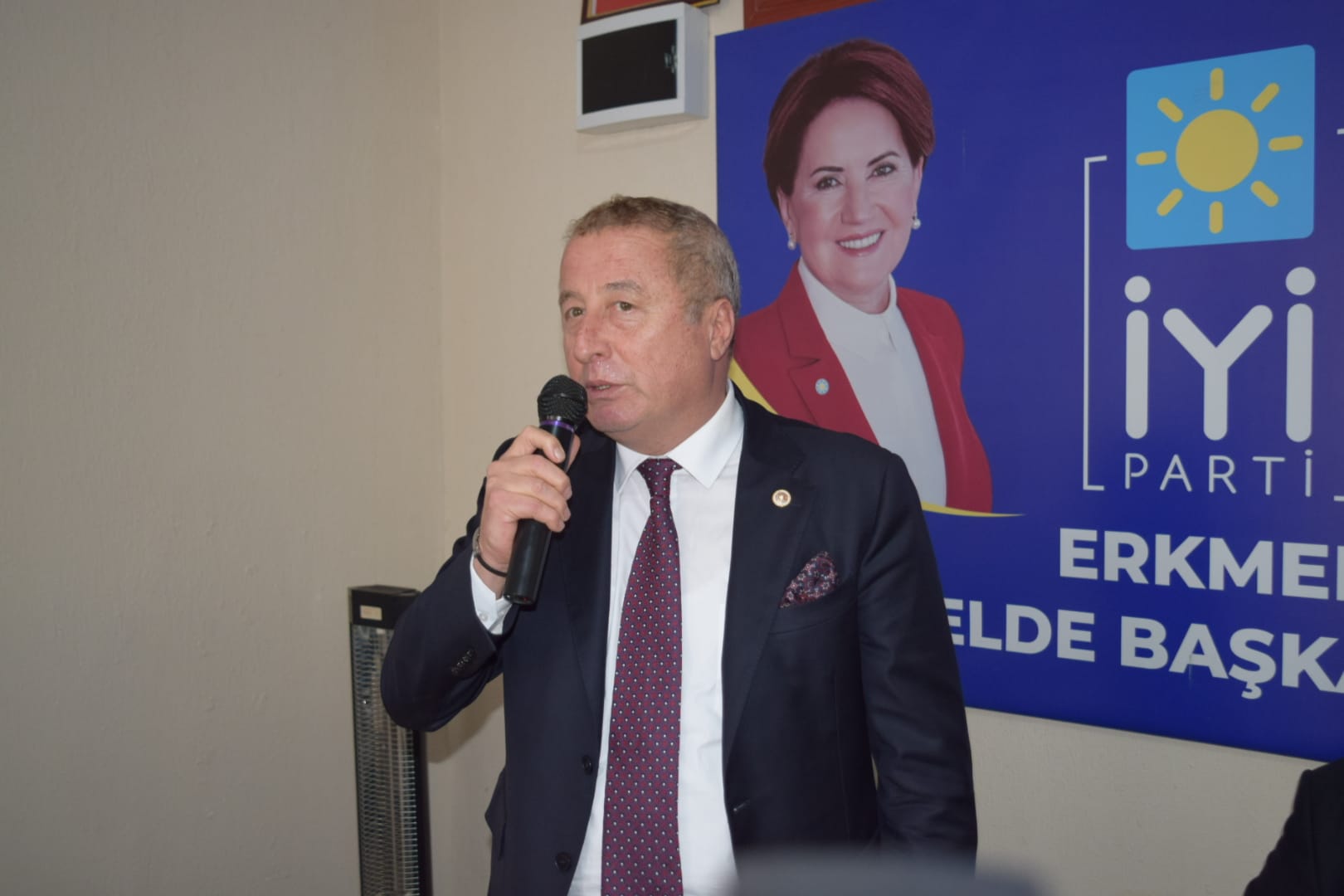  İYİ Parti Erkmen Belediye Başkan adayı Bünyamin Balık yaptığı açıklamada,