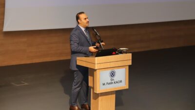 İstanbul Aydın Üniversitesi 2023-2024 Akademik yılı açılış törenine katılan Sanayi