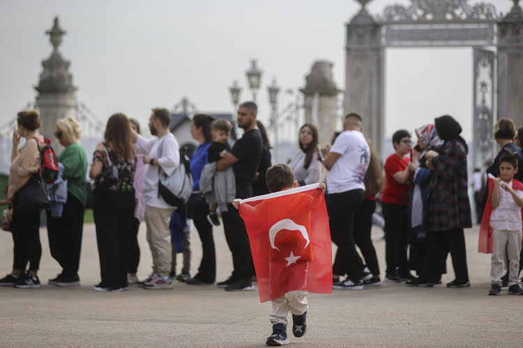 Türkiye Cumhuriyeti’nin Kurucusu Gazi Mustafa Kemal Atatürk’ün dünyaya gözlerini yumduğu