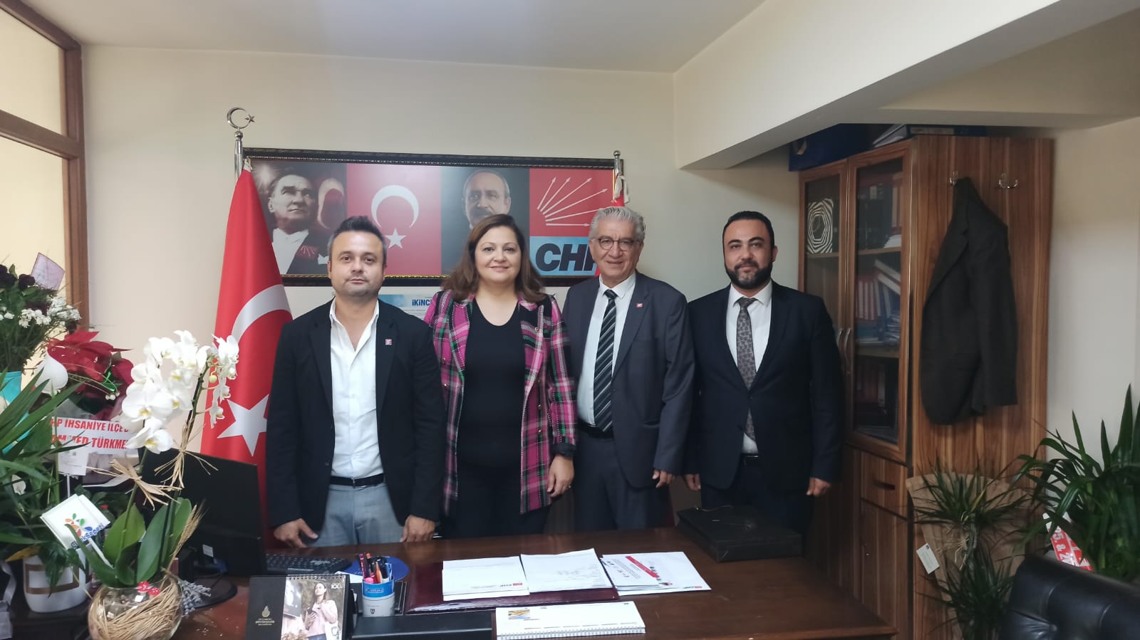 CHP İl Başkanlığı’na seçilen Faruk Duha Erhan’a hayırlı olsun ziyaretinde