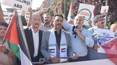 Afyonkarahisar’da Gazze’ye İsrail’in saldırılarına tepki için çeşitli sivil toplum kuruluşlarının