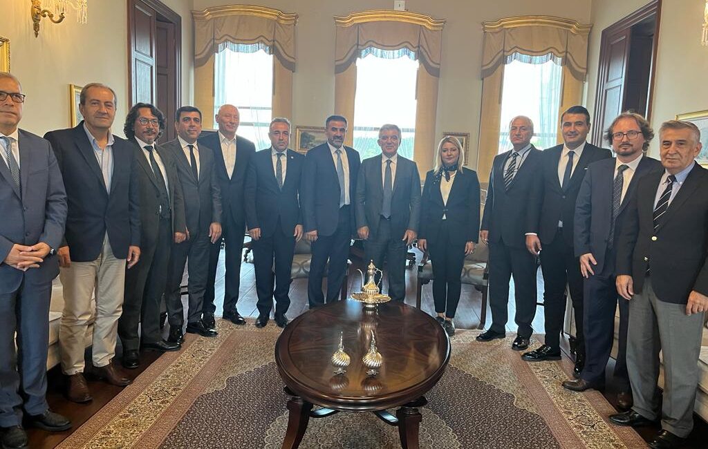 Türkiye güçlü bir kadro ile yeni bir düşünce kuruluşuna sahip
